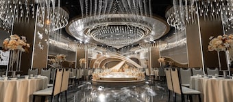 HIGH-TECH NEW YUET INTERNATIONAL HOTEL