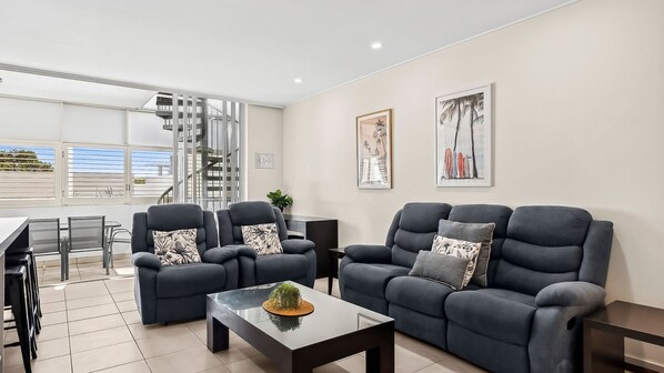 Living area - Paradiso 3 Bedroom Family Roof Top 344 (Kingscliff)