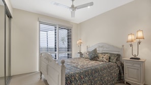 3 bedrooms, bed sheets