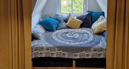 Voll eingerichtetes zentrales Apartment für lange und kurze Aufenthalte.