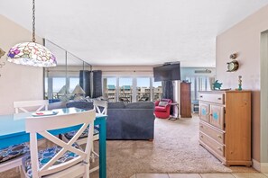 TV connectée, lecteur de DVD, chaîne hi-fi