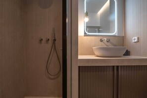 Hair dryer, towels, soap, shampoo - Unique 2BR Penthouse with Stunning Acropolis View (Athens)