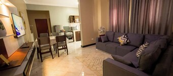 Private Cozy Apartment in Kampala with, natural views, Wifi and Hot Shower.