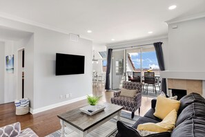 Smart-TV, bordtennis og kontorer