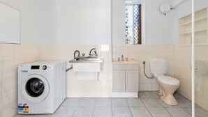 Shower, towels, soap, toilet paper - Apartment 2 (Rivervale)