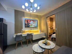 1 chambre, fer et planche à repasser, Wi-Fi, draps fournis