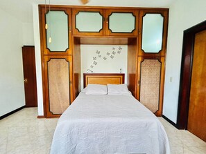 Desk, iron/ironing board, free WiFi, bed sheets