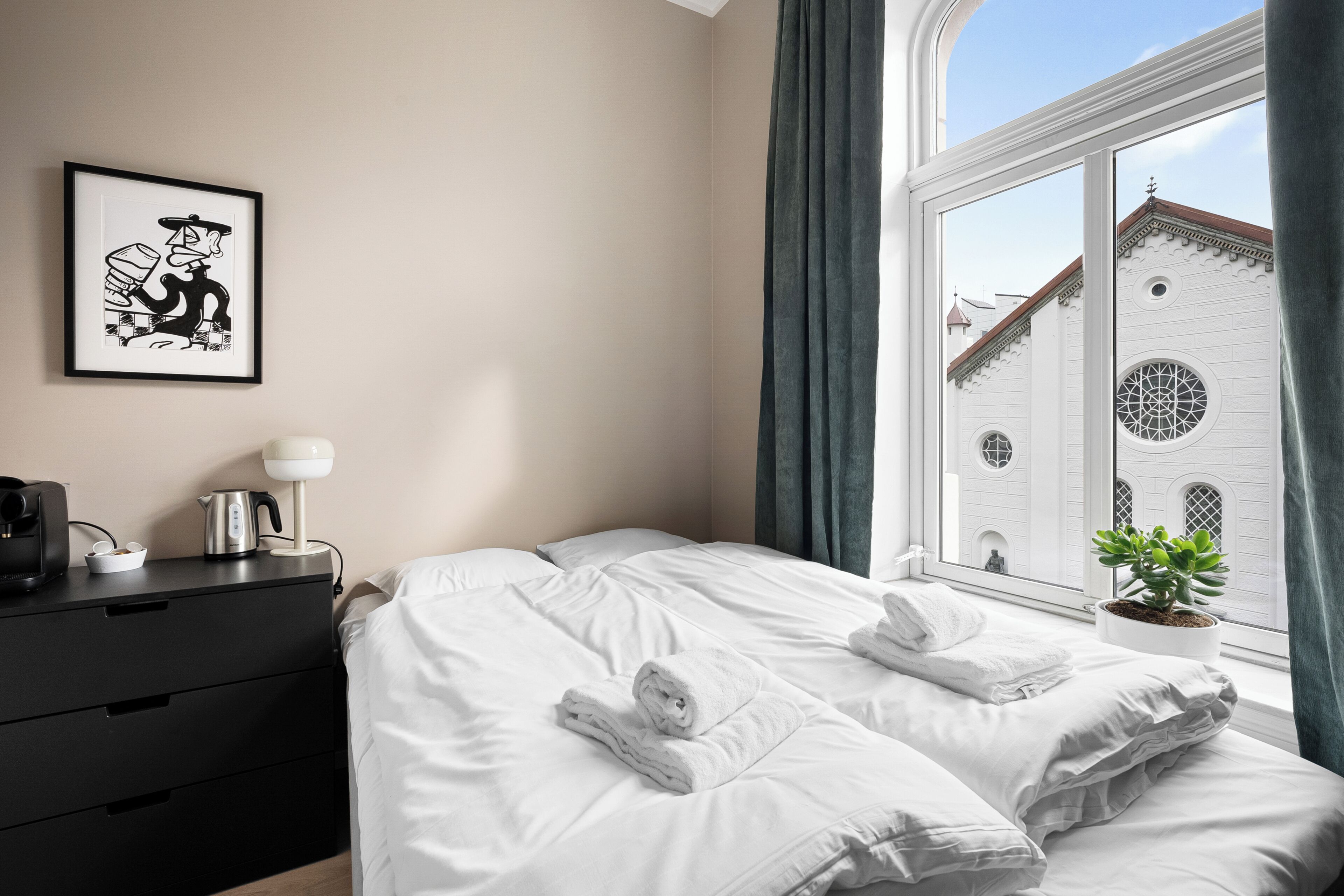 Bureau, espace de travail pour ordinateur portable