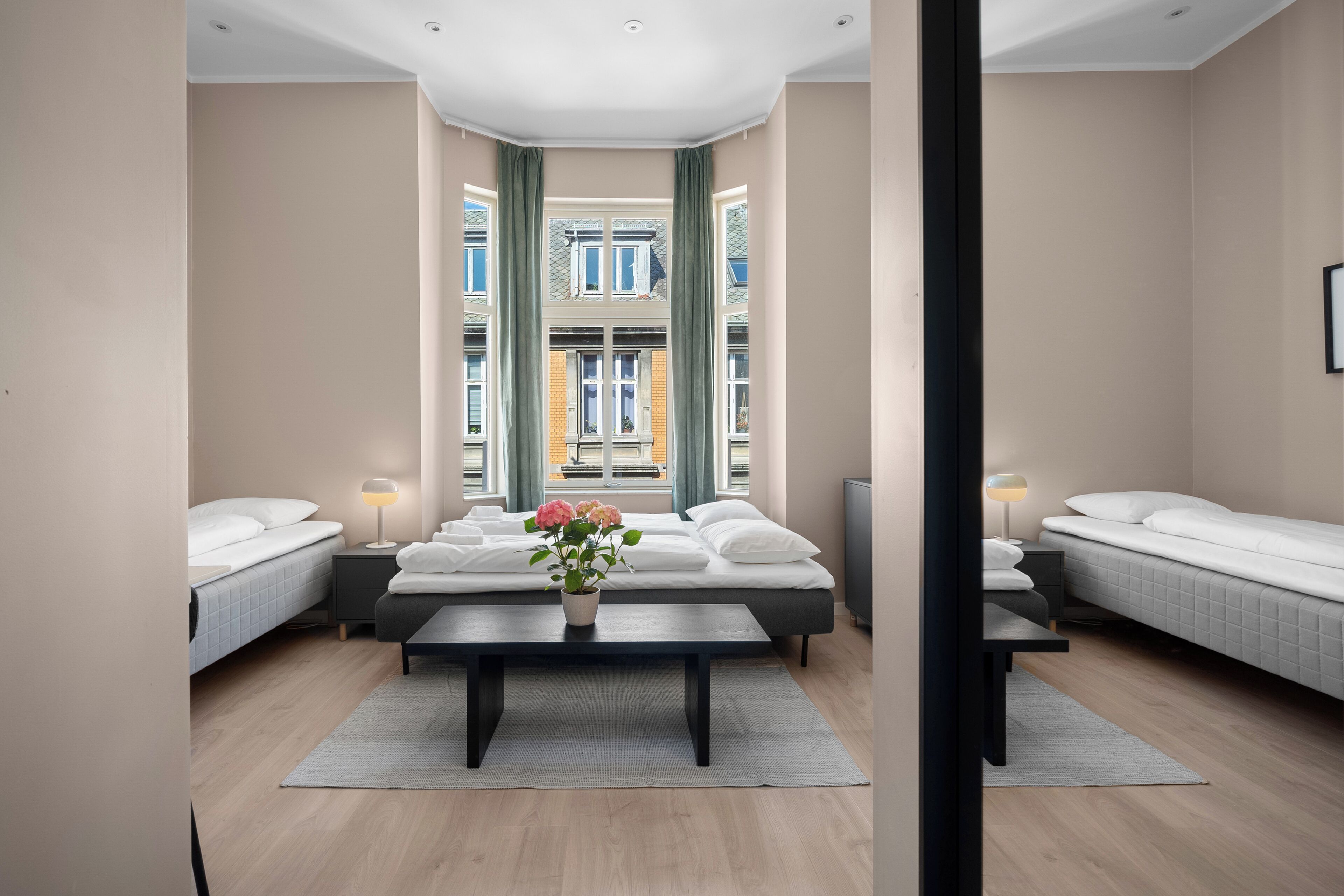 三人房, 城市景观 | 浴室淋浴