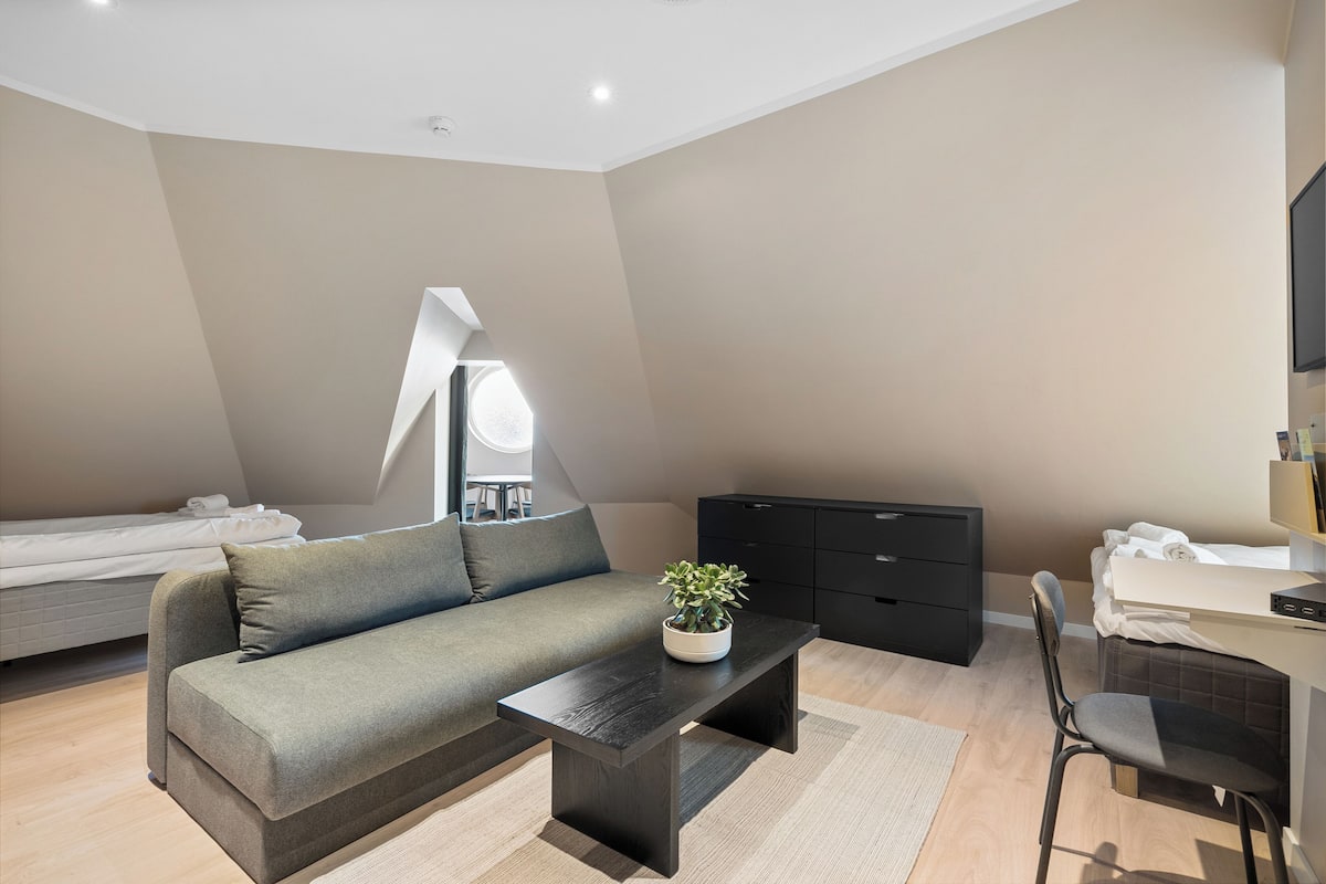 Desk, laptop workspace, soundproofing, iron/ironing board