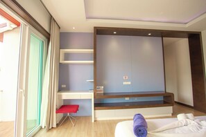 3 bedrooms, in-room safe, free WiFi
