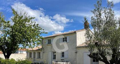 Charmante Maison de village avec linge-plage 12km
