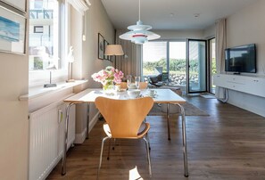 Dining - 2-zimmer-ferienwohnung am Meer mit ca. 50 m² Wohnfläche, für 2 Personen (Wenningstedt-Braderup (Sylt))