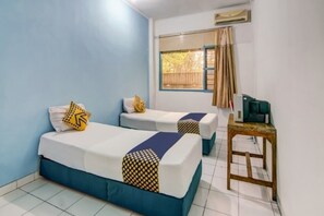 Standard Double or Twin Room, Courtyard View | Desk, free WiFi, bed sheets, wheelchair access