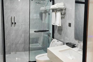 Room - Huiyuge Business Hotel, Luxian County (Jing County)