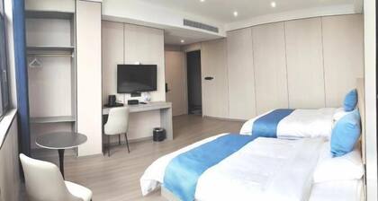 Huiyuge Business Hotel, Luxian County