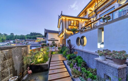 Test Property - Cozy 2-bedroom condo in enjoyable Bellevue