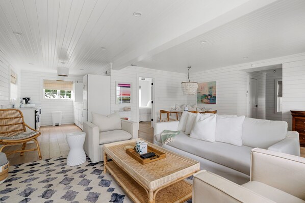 TV, books - Beach Bungalow | Lower Unit | Steps from Shore (Isle of Palms)