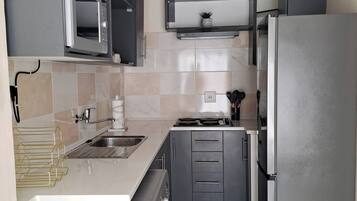 Appartement, 1 chambre, patio, vue jardin | Intérieur