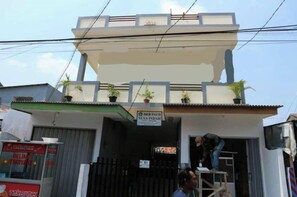 Exterior - SPOT ON 94146 Rama Residence Syariah (Jakarta)