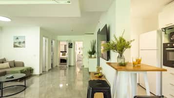 Departamento, vista al jardín | Interior