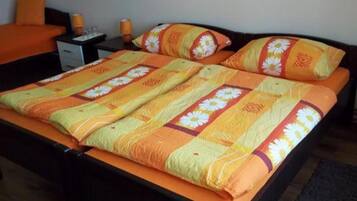 Apartamento (One Bedroom Apartment with Balcony) | 1 dormitorio, cunas (de pago), wifi gratis