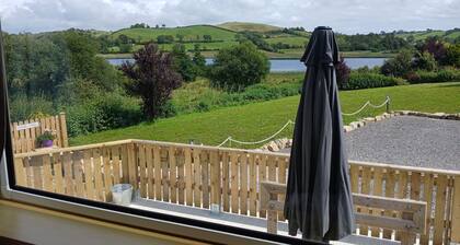 Mobile Home - Sleeps 6 - Pets Ok - Parking