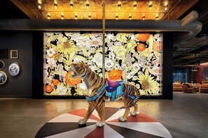 Interior entrance - Moxy Allentown Downtown (Allentown)