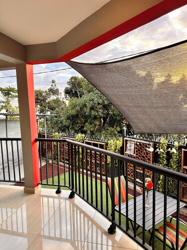 Cosy apartment overlooking the west of Reunion Island