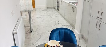 Chaucer House Retreat - Leicester