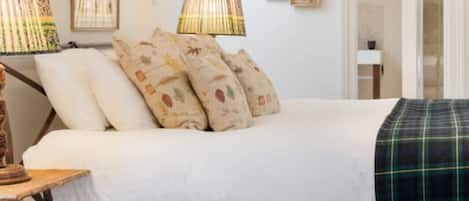 3 bedrooms, iron/ironing board, travel cot, WiFi