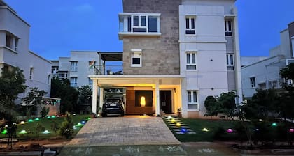 Luxurious Villa with Cinema Hall and Free Parking near Airport, Hyderabad
