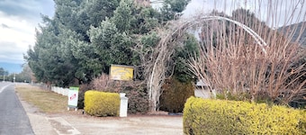 2BDR Holiday Flat near Bright-Entire Place