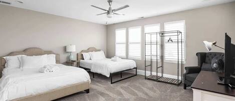 4 dormitorios, tabla de planchar con plancha, wifi