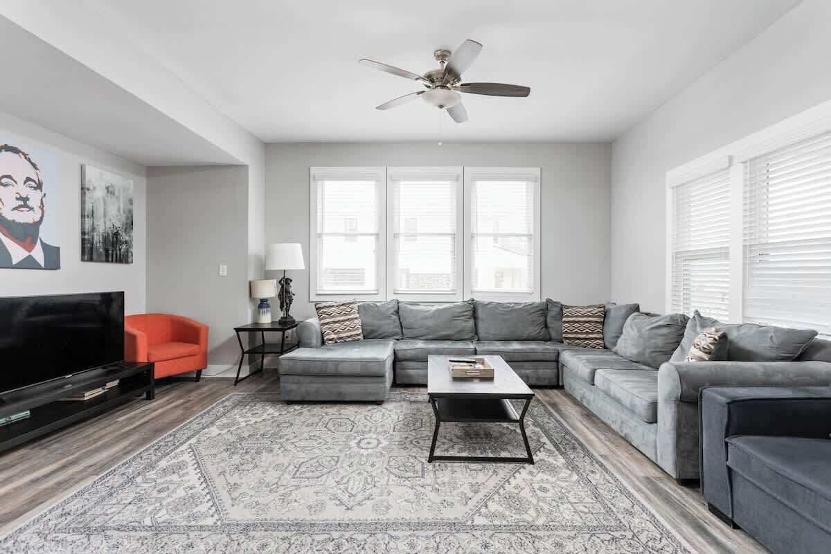 テレビ、書斎 / ワークスペース