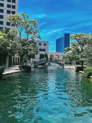 Exterior - Downtown Indy sanctuary, skyline views (Indianapolis)