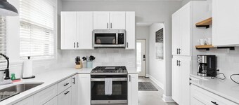 Modern 3 Bdrm - Great Location, Deck, Pet Friendly