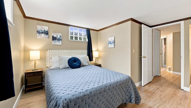 4 Schlafzimmer, Schreibtisch, Bügeleisen/Bügelbrett, WLAN