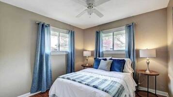 4 quartos, ferros/tábuas de passar roupa, Wi-Fi, roupa de cama