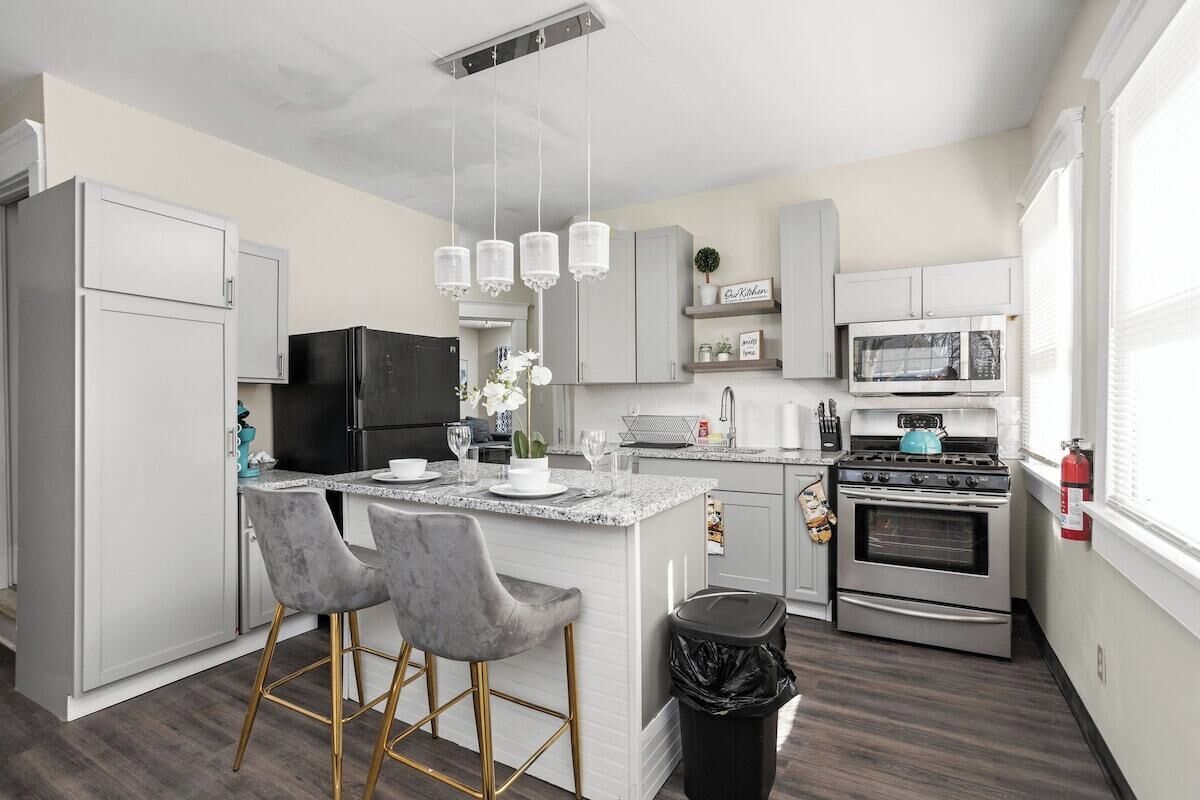 Cozy Crawfordsville Retreat - 2-Bed Sanctuary!