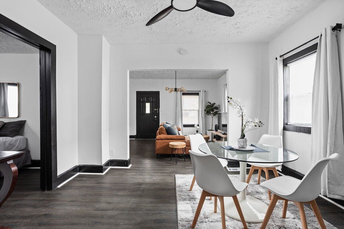 Newly Renovated Retreat! 10 min to Downtown!