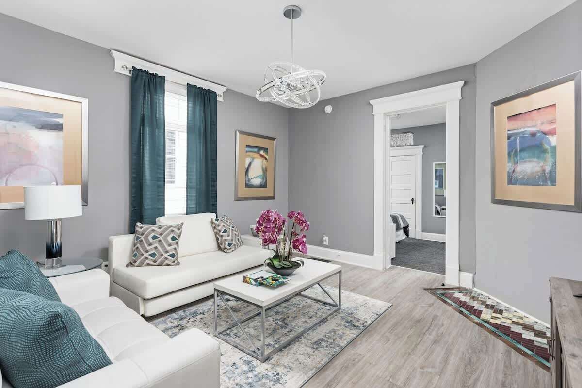 Télévision, espaces bureaux