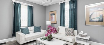 Elegant 1BR, Workspace, Near Parks and Summit Lake