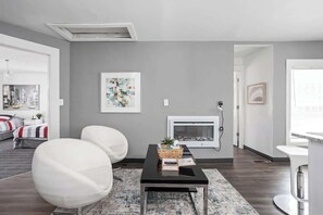 Interior - New Castle Retreat, Stay in Style! (New Castle)