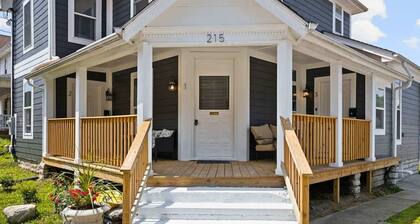 New Castle Getaway | Fireplace • Prime Location