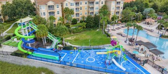 3-bedroom townhome in delightful Kissimmee with WiFi, AC, and Cable TV.