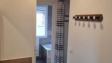 Douche, papier toilette