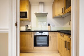 公寓 | 私人廚房 | 雪櫃、微波爐、焗爐、爐具