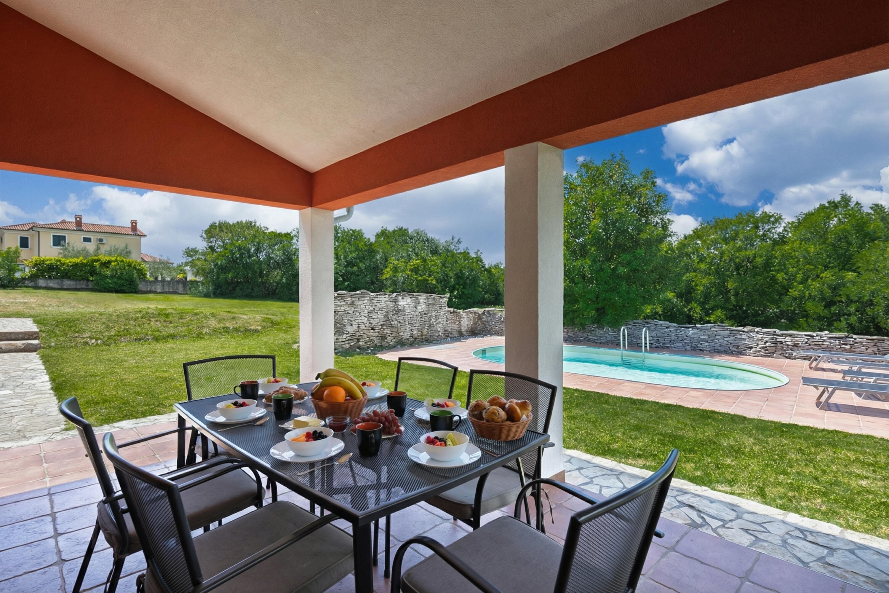 Family House, Multiple Bedrooms, 2 Bathrooms (Pool House In Greenery) | Outdoor dining