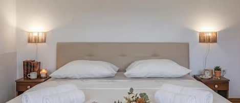 Familienhaus, Mehrere Schlafzimmer, 2 BĂ€der (Pool House In Greenery)